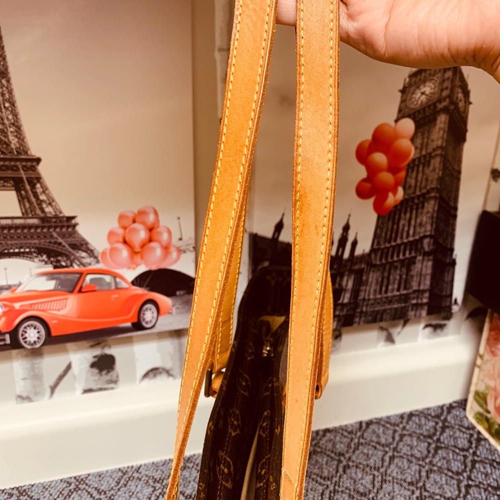Louis Vuitton Luco - Picture 3 of 8